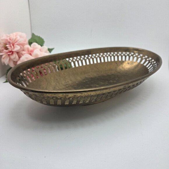 Vintage Brass Oval Shaped Bowl Vanity Tray  Reticulated Design Footed MCM - Picture 3 of 12
